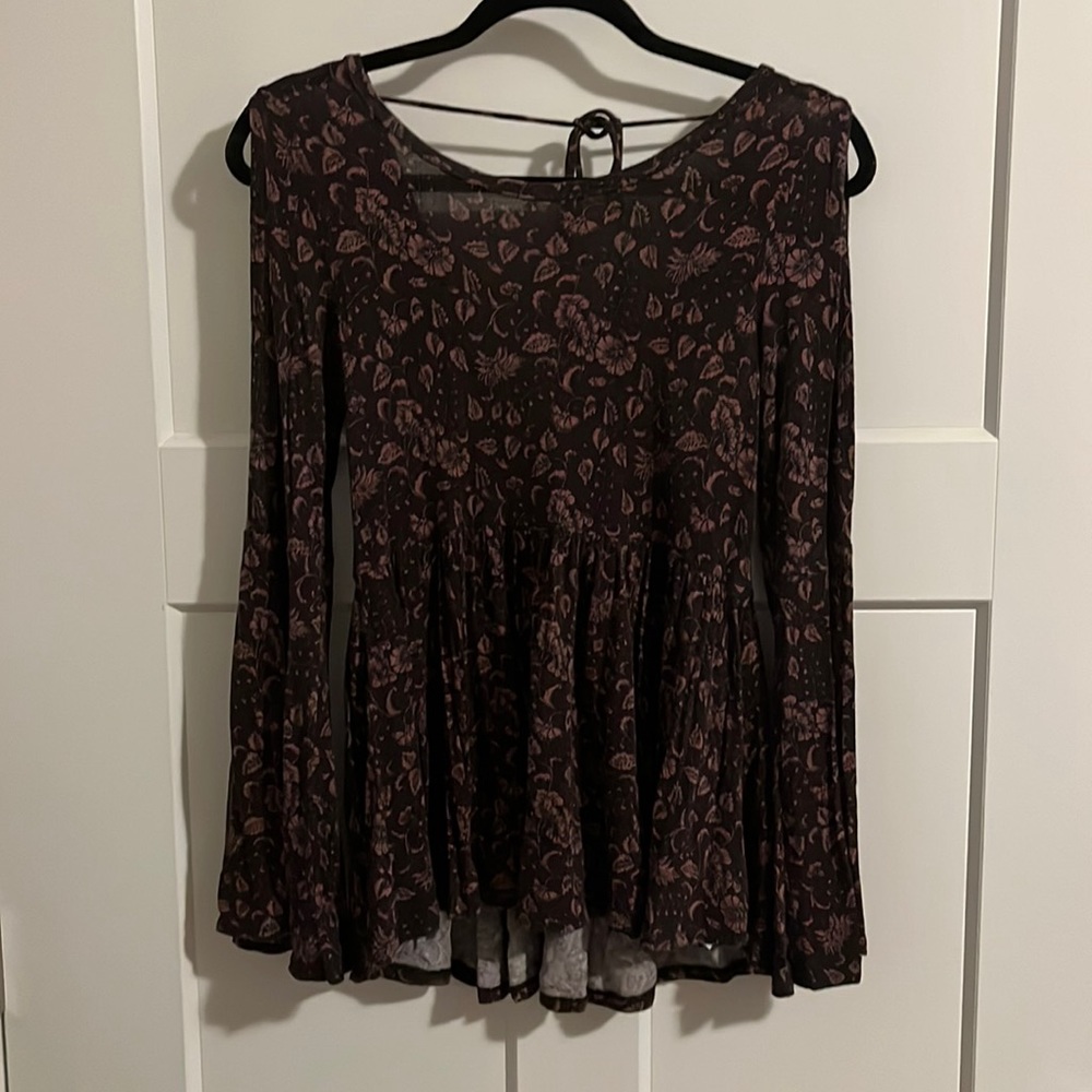Purple American Eagle long sleeve shirt with open back (Size small)
